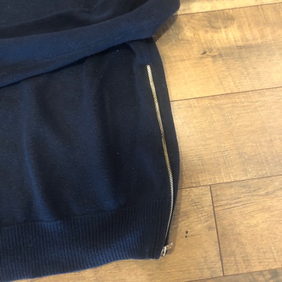 Ann Taylor Sweaters - Ann Taylor crew neck side zip sweater